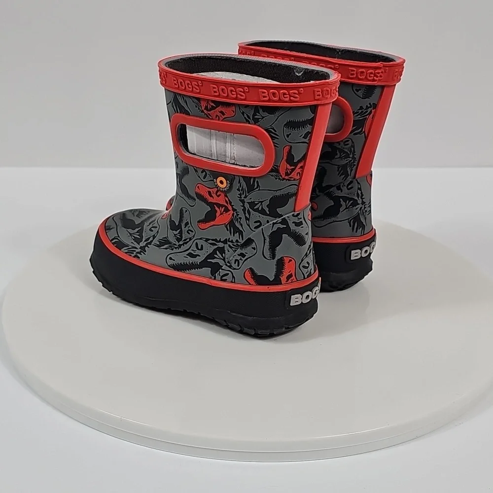 NIB Bogs Kids Skipper Cool Dino Rain Boots Size 5 Red Gray Waterproof Outdoor